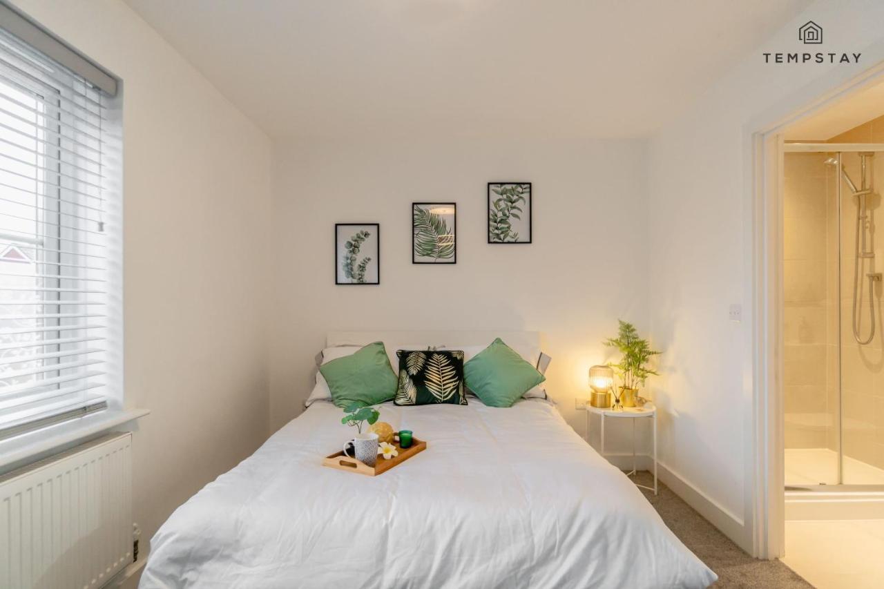 Stylish 4 Bed Family Home At Madejski, Reading University Ngoại thất bức ảnh