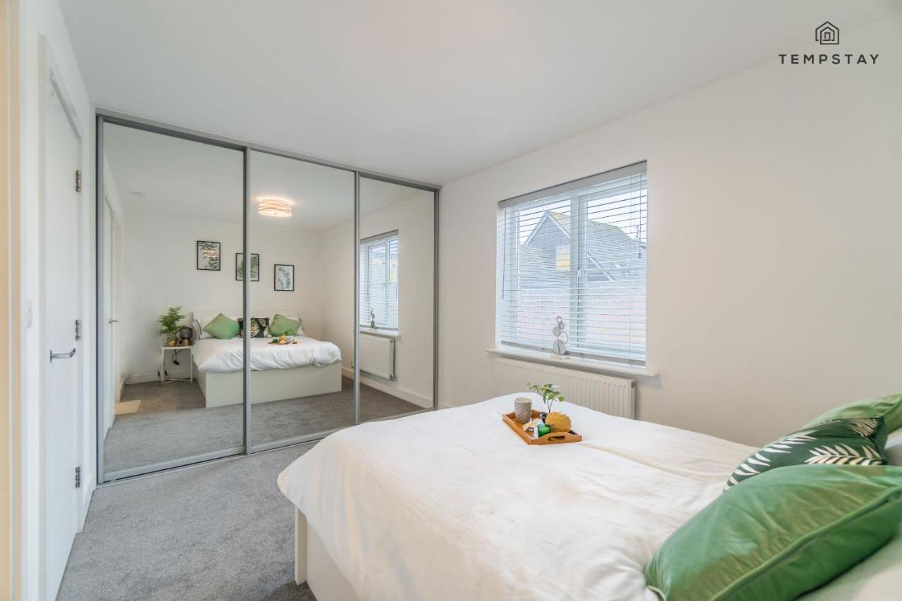 Stylish 4 Bed Family Home At Madejski, Reading University Ngoại thất bức ảnh